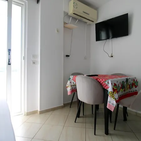 Modern Sea View Daire Ksamil